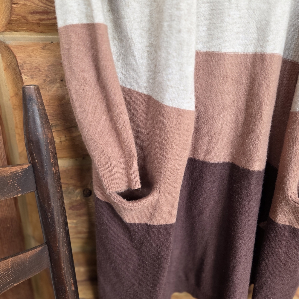 Colorblock Cardigan In Neutral Colors - Fall Transitional Wardrobe Long Sweater - Picture 4 of 8